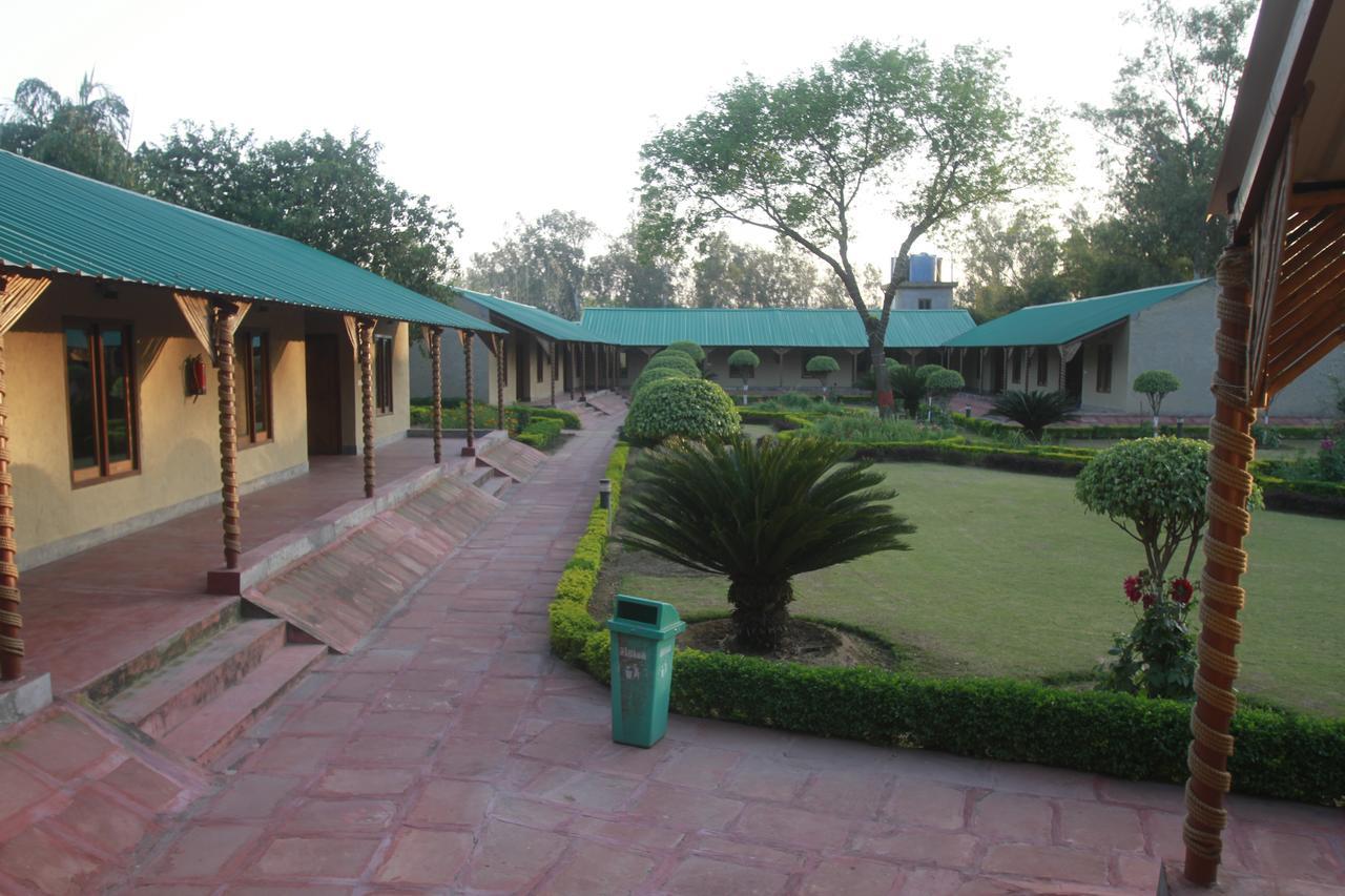 Hotel Dr. Sudha'S Ayurveda Muzaffarnagar Exterior foto